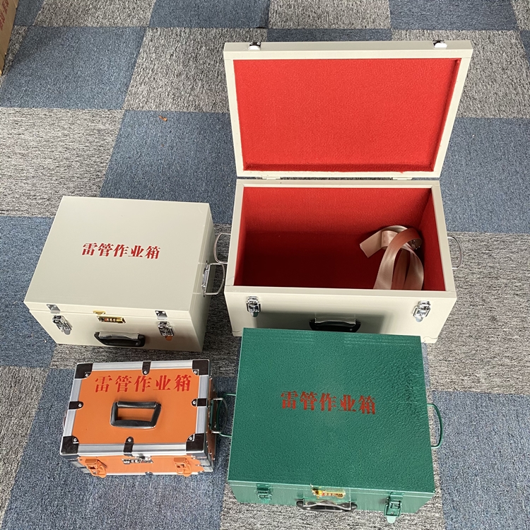 永嘉爆破工程作业箱如何选择？玻璃钢与传统材质的全面对比